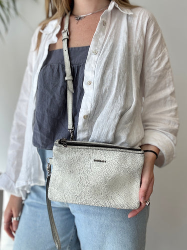 Benheart Desert Crossbody in Crackled White