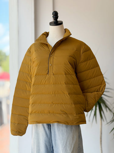 Jenni Kayne Down Puffer Half Snap Pullover in Bronze, Small