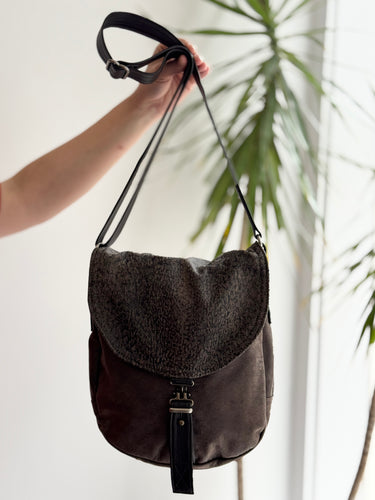 Rough & Tumble Medium 1903 Bag in Chimney