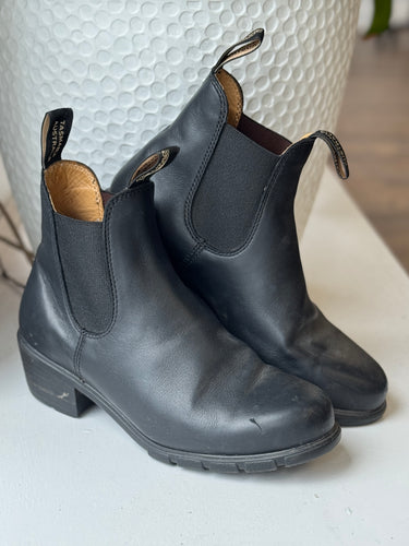 Blundstones AS IS Black Heeled Chelsea Boots, US 9.5