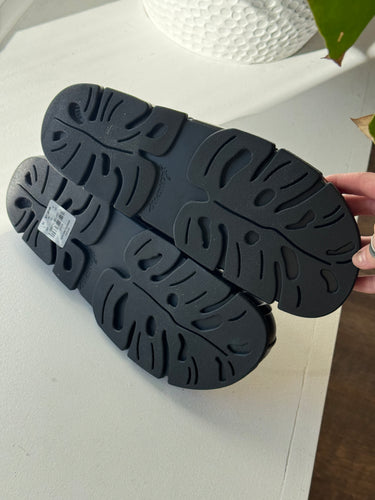 Farm Rio Monstera Rain Shoe, 8