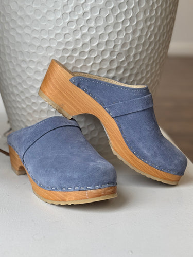 Maguba Blue Suede Mule Clogs, 39