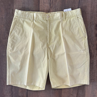 Bills Khakis Yellow shorts, Men's 34