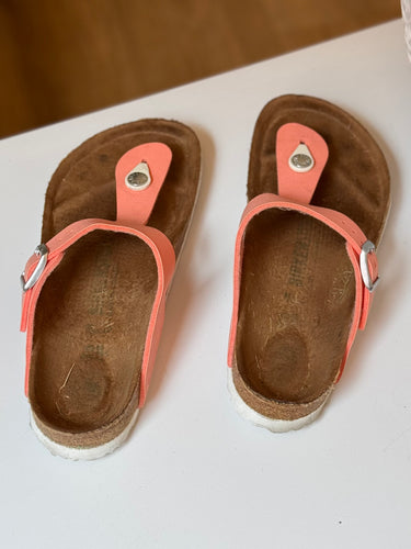Birkenstock Gizeh Pink Vegan Sandals- as is , 36