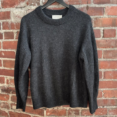 Everlane Charcoal Knit Swearer, Small