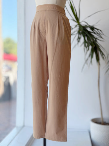 Lululemon Beige Pleat Pants, 8