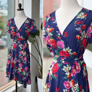 Yumi Kim NWT Navy Floral Wrap Mini Dress, Medium Petite