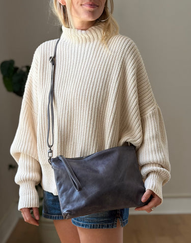 Rough & Tumble Traveler Bag in Concord