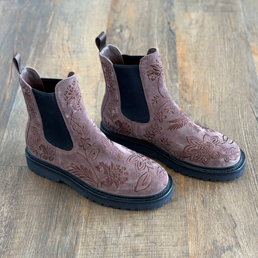 Johnny Was Chocolate Brown Bluma Chelsea Boots, US 9