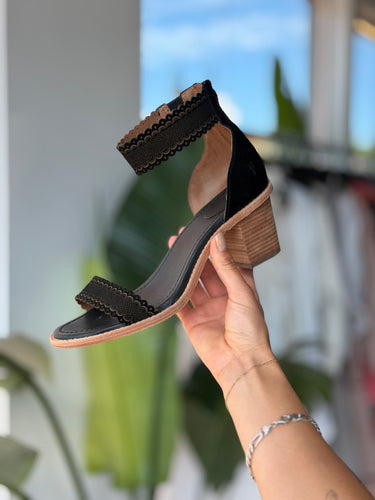 Frye Brielle Black Suede Sandals, 8.5