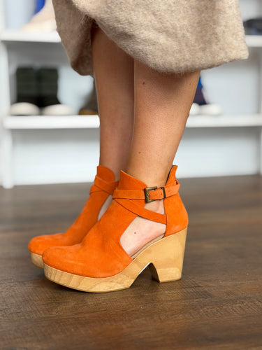 Free People Orange Clogs, 39