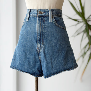 Levi's High Waist Mom Shorts, 28