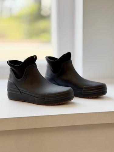 LL Bean Black Short Wellies, 9