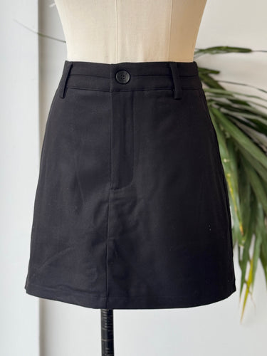 DISSH NWT Dylan Black Skort, US 8