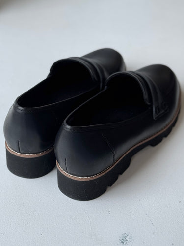 Vionic Black Loafers, 8