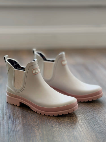 Barbour AS IS Chelsea Boots - faint discoloration, 7
