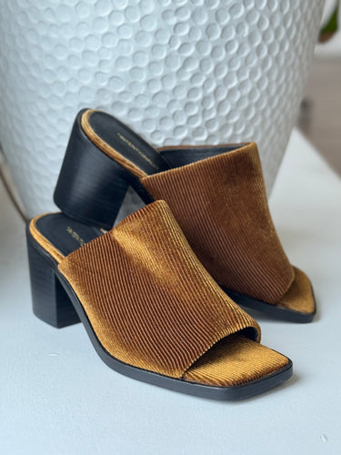 Intentionally Blank Rib Peep Toe Mules, 7