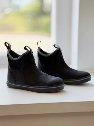 Xtratuf Black Leather Boots, 9