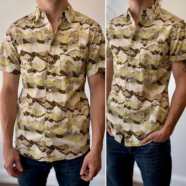 The Northface Men's Natural Geometric Button Up, Small