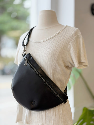 Patricia Nash Tinchi Belt Bag in Black
