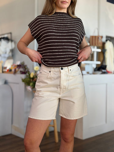 Slvrlake NWT Ivory Mom Shorts, 26