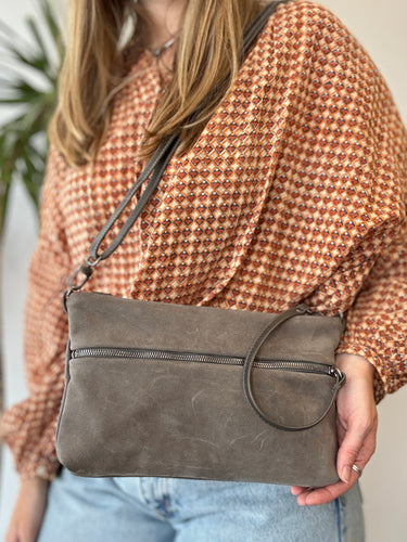 Rough & Tumble Cheyenne Bag in Granite