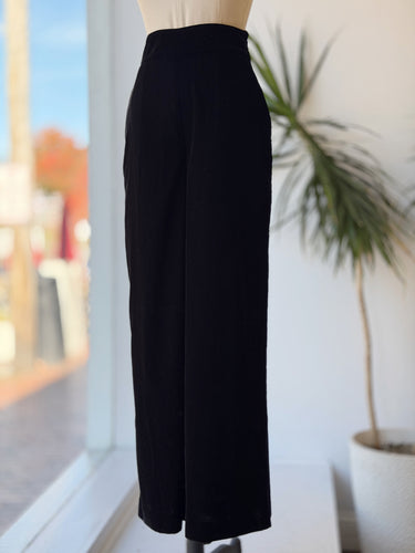 Fat Face NWT Wide Leg Velvet Pants in Black, US 4