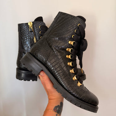 The Office Of Angela Scott Bernard Boots, 39