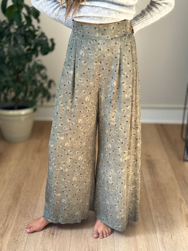 Cortana Green 100% Silk Pants, small