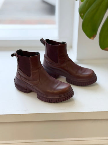 Sorel Ona Ave Chelsea Boots, 10