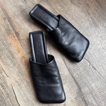 Dubie Comba New Slipper in Black, 9