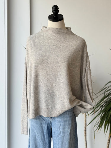 Pilcro NWT Light Heather Gray Boxy Cashmere Sweater, Medium