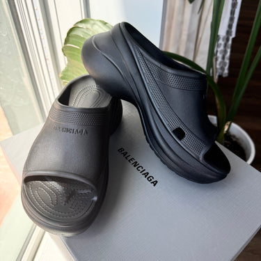Balenciaga Black Croc Slider, 39