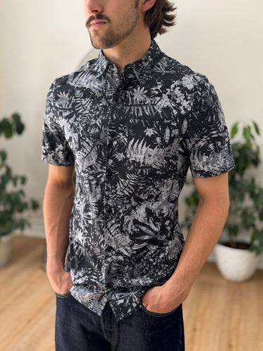 Lululemon Leaf Pattern Button Up Shirt, Men's Medium
