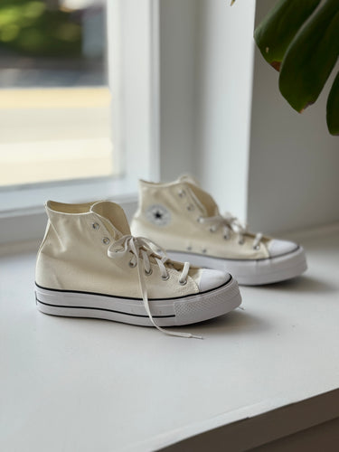 Converse NEW Cream Hightop Sneakers, Men's 9.5