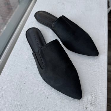 Jenni Kayne Black Oiled Leather Mules, 40
