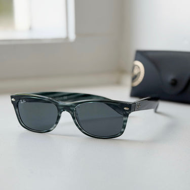 Ray Ban New Wayfarer Sunglasses in Black with Case