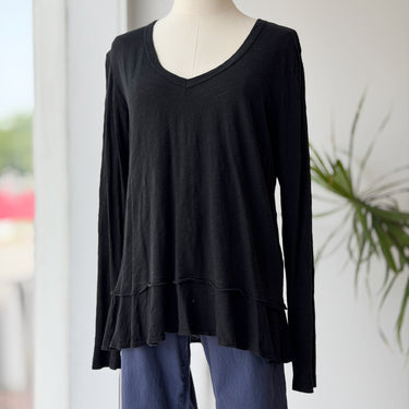 Left of Center NWT Black Long Sleeve Top, Medium