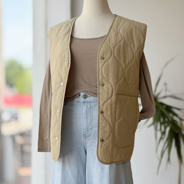 It Is Well Oat Quilt Vest, Free Size