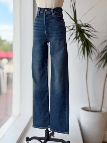Levi's Ribcage Straight Jeans, 25