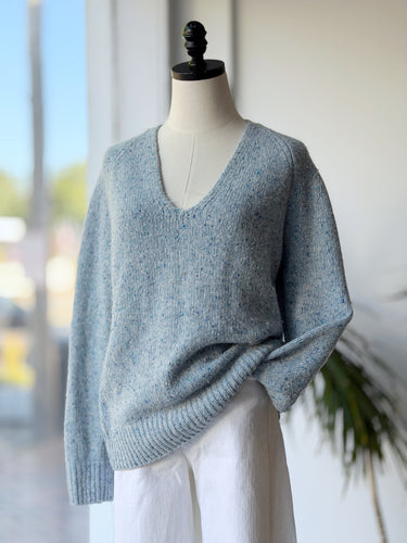 Vince Blue Heather V-Neck Knit Sweater, Small