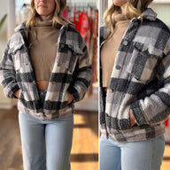 Apparis Kris Sherpa Plaid Jacket, Small