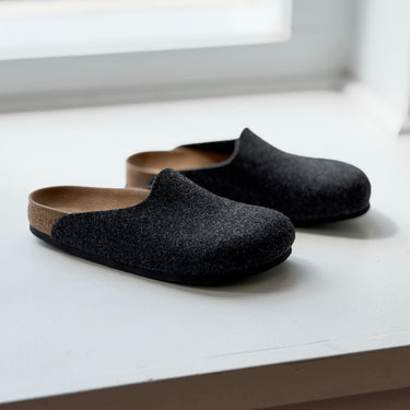Birkenstock Amsterdam Felt Clogs in Charcoal, 38/7 narrow