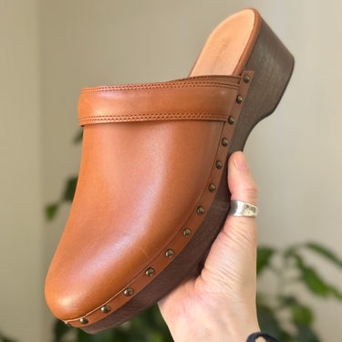Madewell Cognac Clogs, 9