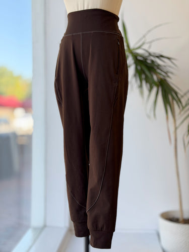 Quince Chocolate Fleece Lined Joggers, Small