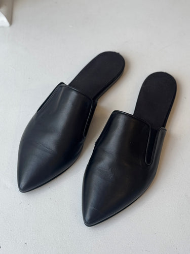 Jenni Kayne Oiled Leather Black Pointed Mules, 39