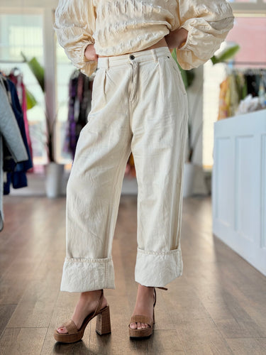 Sayaka Davis Ecru Pleated Front Straight Leg Pants, Large