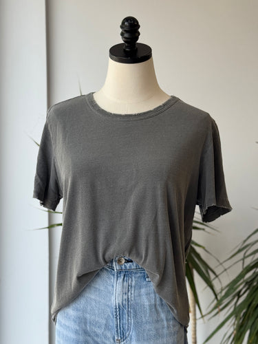 Le Bon Shoppe Gray Distressed T-Shirt, Medium