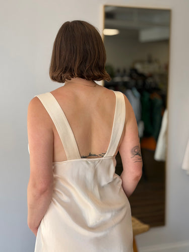 Shona Joy NWT Lounge Plunge Slip Dress in Cream, Large