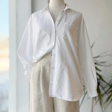 Sezane Max Shirt in Casual White - couple marks, 40/8